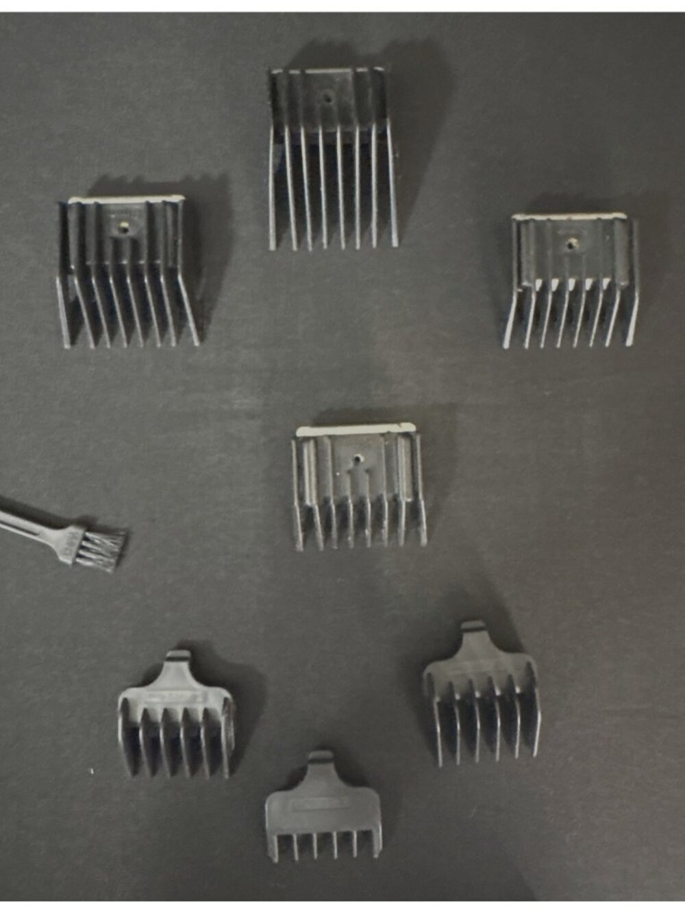 Various Clippers & Wahl Hair Clipper Guide Comb Cleaning Trimmer Brushes (23) - Picture 8 of 8